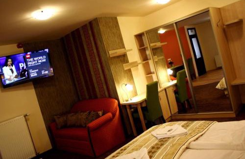 Kazincbarcika Bed & Breakfast | Discover Ambrózia Étterem és Panzió: 4-Star Comfort Awaiting