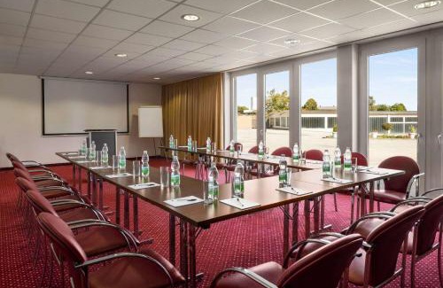 Sattledt Hotel | Family-Friendly Amedia Express Sattledt with Pet Amenities