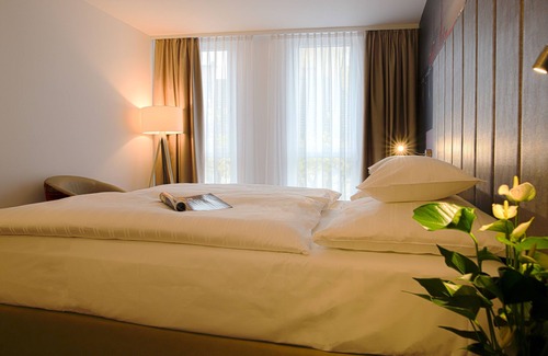 Linz Hotel | Explore Amedia Linz: 4-Star Comfort with Family-Friendly Amenities
