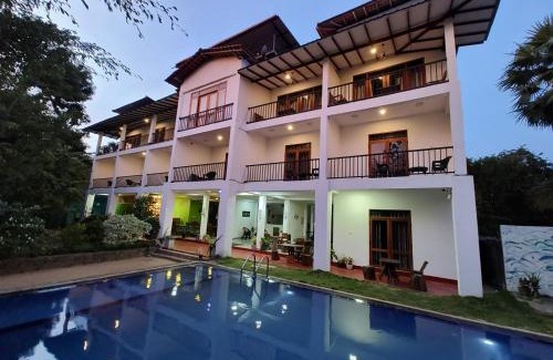Dambulla Hotel | Beachfront Bliss at Amelia Resort with Pool & Spa Amenities