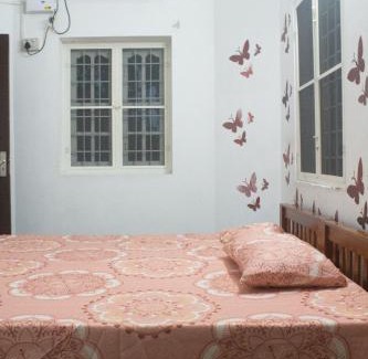 Kochi House | Budget-Friendly Stay at Amelia's Homestay for Families