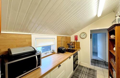 Prestwick House | Pet-Friendly Retreat at Ameliafield Cottage, Prestwick