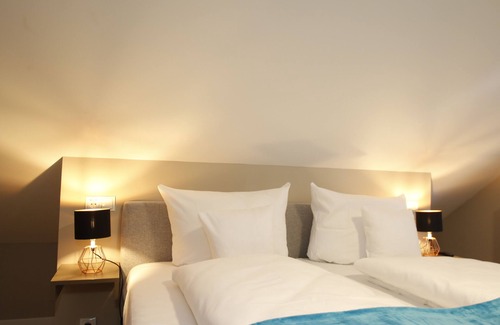 Schweigen-Rechtenbach Hotel | Amelie N°3 Hotel & Appartements: Family-Friendly Getaway