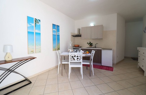 Otranto Apartment | Discover Amelie's House Otranto: Family & Pet-Friendly Stay