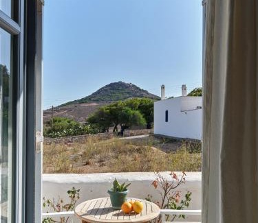 Marpissa Villa | Find Serenity at Amelie Villa: Pool & Sea Views in Paros