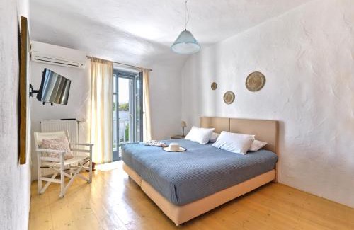 Marpissa Villa | Find Serenity at Amelie Villa: Pool & Sea Views in Paros