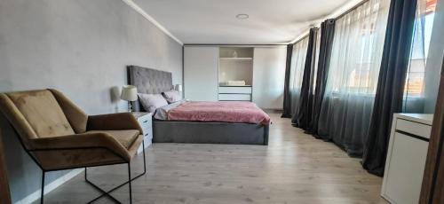 Ocna Mures Apartment | Top-Rated Amely Apartment: Family-Friendly Retreat