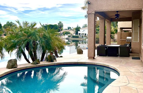 Fox Crossing House | Relaxing Retreat with Pool & Spa - Rated 10/10 by Guests