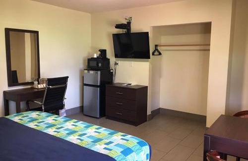 Punta Gorda Hotel | Cozy American Inn Punta Gorda - Family-Friendly Retreat