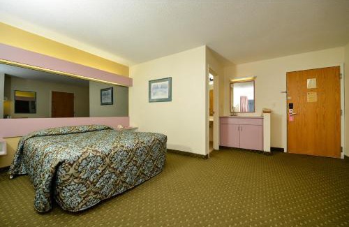 East Syracuse Hotel | Pet-Friendly Stay at Americas Best Value Inn - East Syracuse
