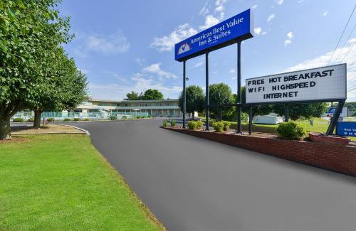 South Boston Hotel | Cozy Americas Best Value Inn: Pet-Friendly Retreat in South Boston