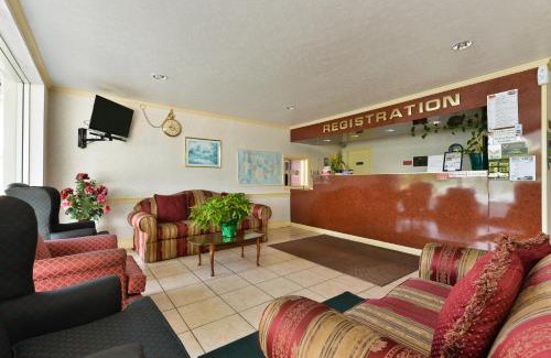 South Boston Hotel | Cozy Americas Best Value Inn: Pet-Friendly Retreat in South Boston