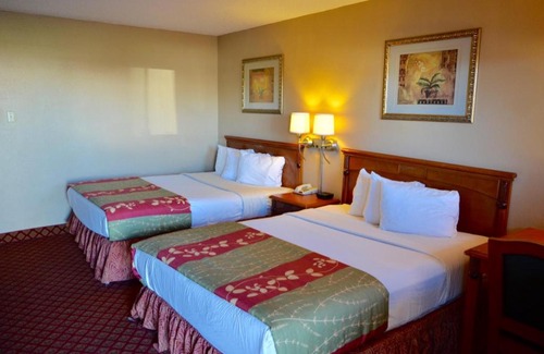 Stephenville Hotel | Budget-Friendly Stay at Americas Best Value Inn Crosstimbers