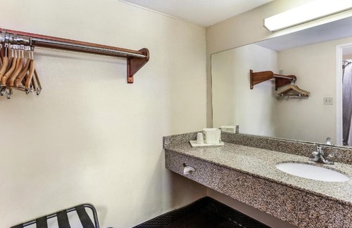 El Centro Hotel | Discover Americas Best Value Inn & Suites in El Centro