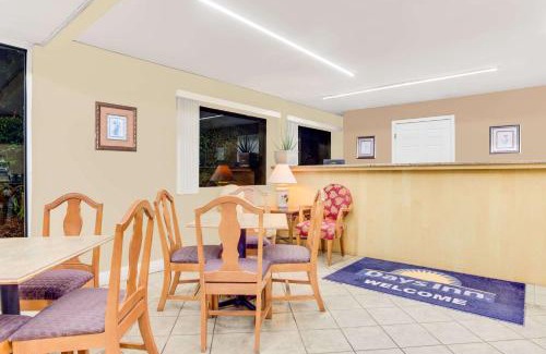 Aiken Hotel | Pet-Friendly Days Inn by Wyndham Downtown Aiken Getaway
