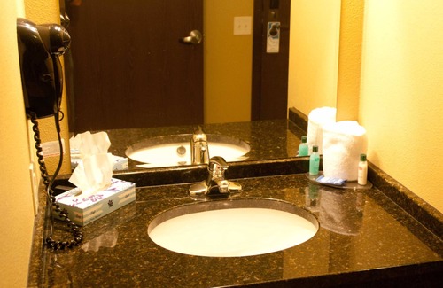 Big Lake Hotel | Comfortable Stay at Americas Best Value Inn Big Lake Becker