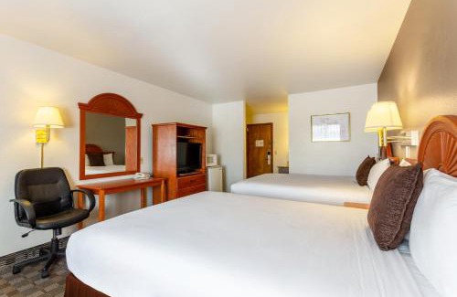 Burns Hotel | Relax at Americas Best Value Inn Burns with Oceanfront Pool