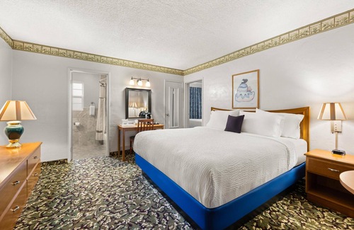 Pecos Hotel | Comfortable Knights Inn & Suites with Pool and Spa