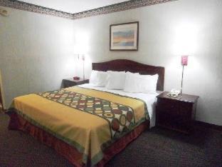 Candler-McAfee Hotel | Family-Friendly Retreat at Americas Best Value Inn - Decatur