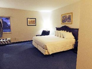Sycamore Hotel | Budget-Friendly Stay at Americas Best Value Inn-Fredonia