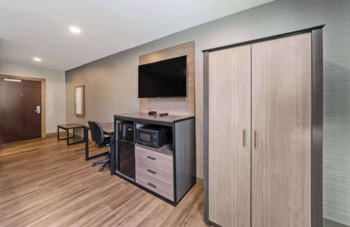 Foxboro Hotel | Comfortable Stay at Americas Best Value Inn Foxboro