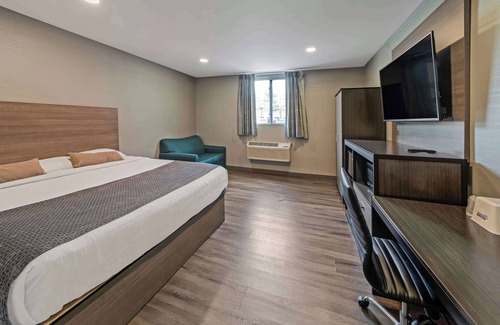 Foxboro Hotel | Comfortable Stay at Americas Best Value Inn Foxboro