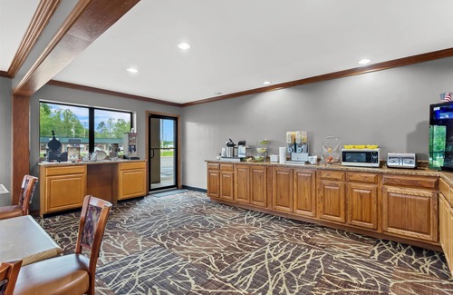 Grayson Hotel | Convenient Stay at Americas Best Value Inn Grayson