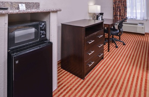 Bastrop Hotel | Discover Americas Best Value Inn & Suites in Bastrop