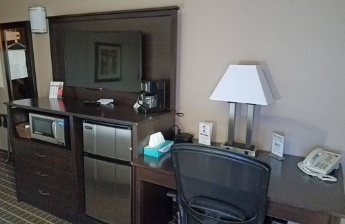 Bismarck Hotel | Discover Americas Best Value Inn & Suites in Bismarck