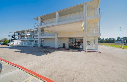 Humble Hotel | Convenient Stay at OYO Hotel Houston near IAH Airport