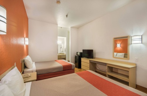 Humble Hotel | Budget-Friendly OYO Hotel Houston near IAH Airport & HWY 59
