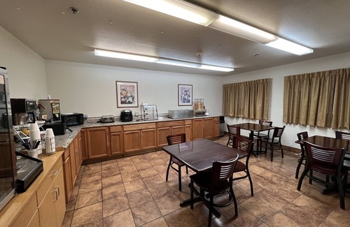 Ada Hotel | Comfortable Stay at Americas Best Value Inn & Suites Ada