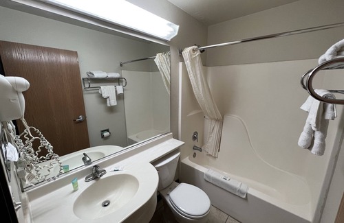 Ada Hotel | Comfortable Stay at Americas Best Value Inn & Suites Ada