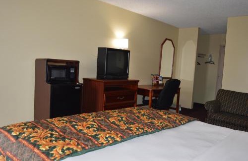 Tulsa Hotel | Budget-Friendly Stay at Americas Best Value Inn Tulsa I-44