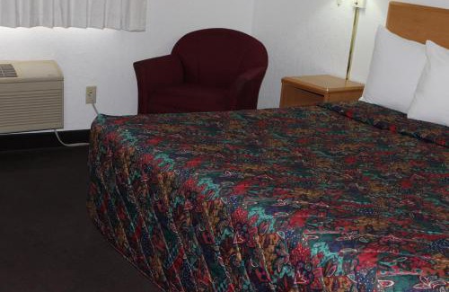 Grand Forks Hotel | Budget-Friendly Americas Best Value Inn in Grand Forks