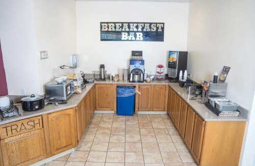 St. Louis Hotel | Pet-Friendly Americas Best Value Inn St. Louis/South