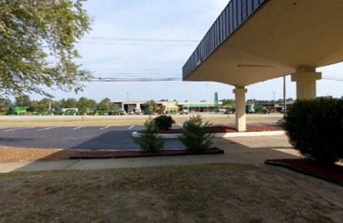 Wilson Apartment | Comfortable Stay at Americas Best Value Inn Wilson