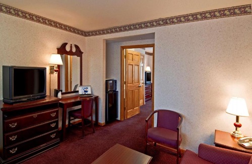 Waukegan Hotel | Budget-Friendly Stay at Americas Best Value Inn Waukegan