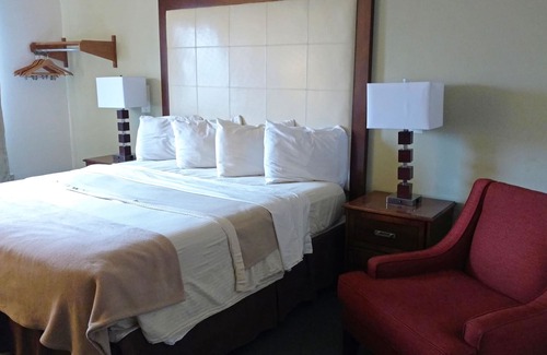 Zumbrota Hotel | Budget-Friendly Stay at Americas Best Value Inn Zumbrota