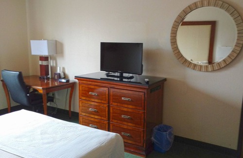 Zumbrota Hotel | Budget-Friendly Stay at Americas Best Value Inn Zumbrota