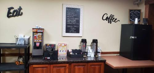 Lake Hallie Hotel | Convenient Stay at Americas Best Value Inn Chippewa Falls