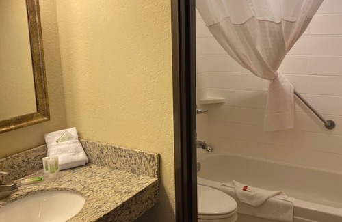 Alexandria Hotel | Relax at AmericInn by Wyndham Alexandria with Pool & Spa