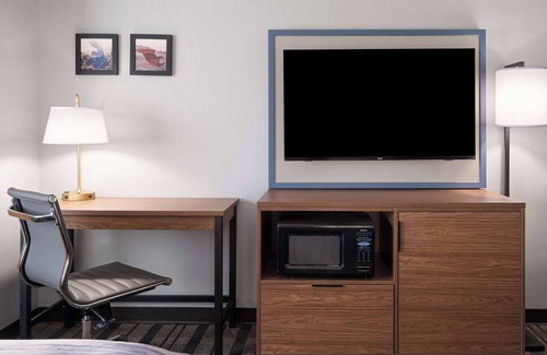 Beaver Dam Hotel | Top-Rated AmericInn by Wyndham Beaver Dam with Pool & Spa