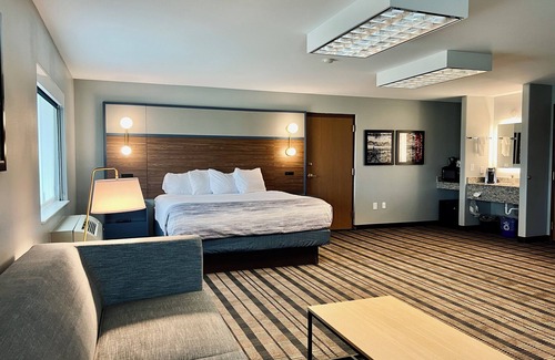Beaver Dam Hotel | Top-Rated AmericInn by Wyndham Beaver Dam with Pool & Spa