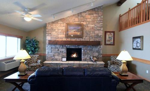 Cedar Rapids - Iowa City Hotel | Comfortable Stay at AmericInn by Wyndham Cedar Rapids Airport