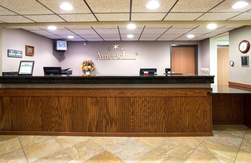 New London Hotel | Comfortable Stay at AmericInn by Wyndham New London