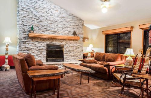 Park Rapids Hotel | Comfortable Stay at AmericInn by Wyndham Park Rapids