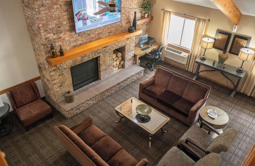 Red Wing Hotel | Discover Comfort at AmericInn by Wyndham Red Wing