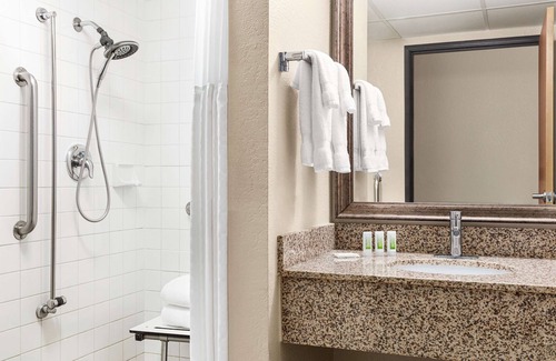 Roseau Hotel | Comfort and Convenience at AmericInn by Wyndham Roseau