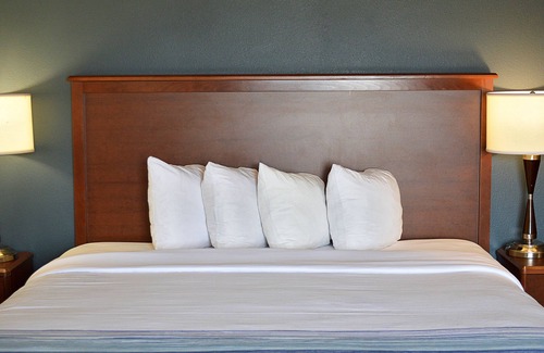 Spencer Hotel | Family-Friendly Stay at AmericInn by Wyndham Spencer
